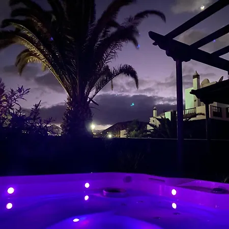 Tropicana Villa *